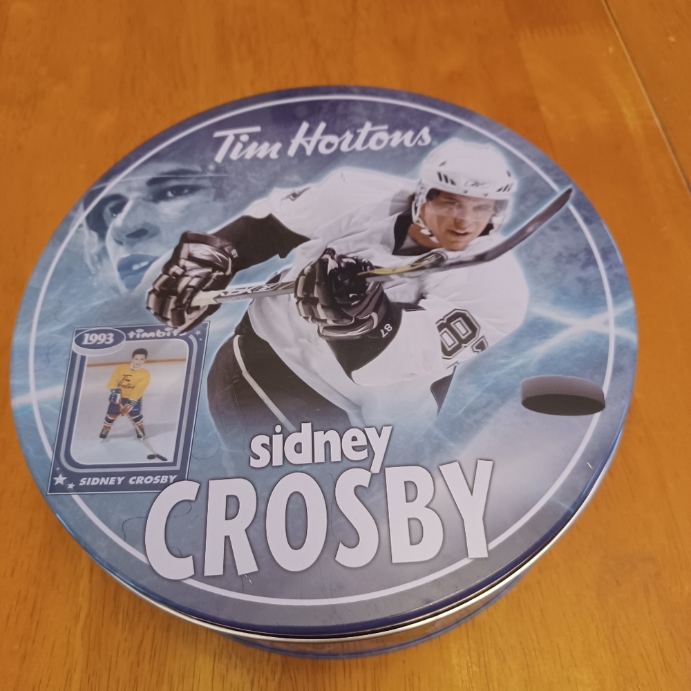 2009 Tim Hortons Sidney Crosby Collectible Tin Puzzle -Sadly Missing 3 Pcs